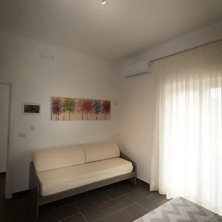 Marco Polo 16 * Trinitapoli