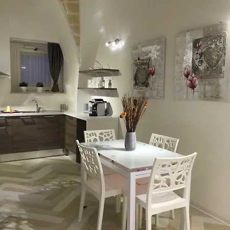 Marco Polo 16 Bed & Breakfast