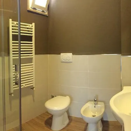 Marco Polo 16 Bed & Breakfast