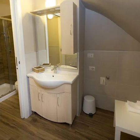 B&B Marco Polo 16 4*